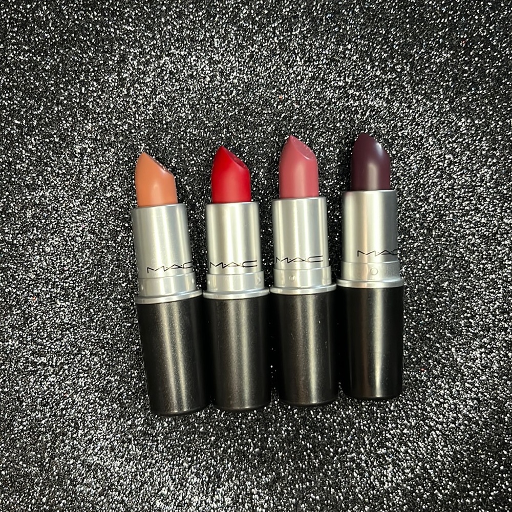 ‼️AUTHENTIC‼️ MAC lipstick LOT! (Includes 4 lipstick)